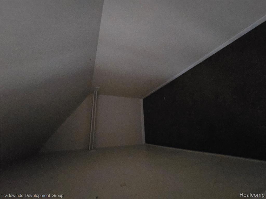 10742 Balfour Road Property Photo 14