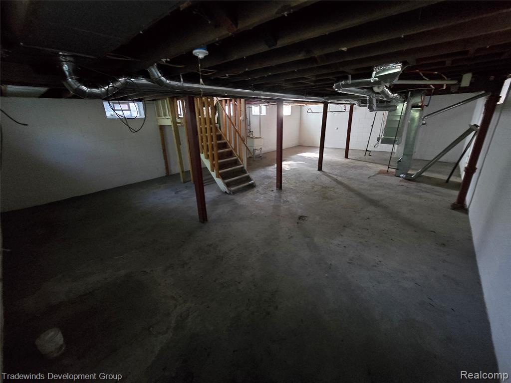 10742 Balfour Road Property Photo 16