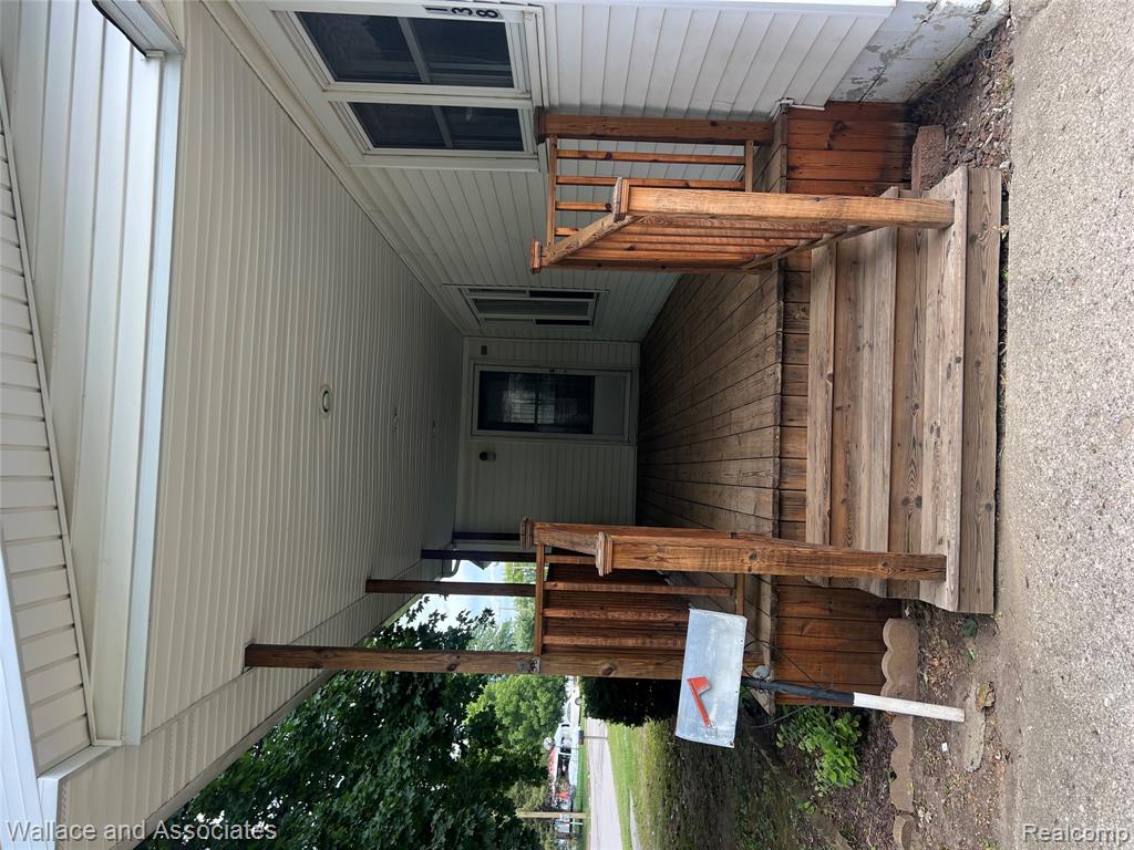 138 Truman Street Property Photo 2