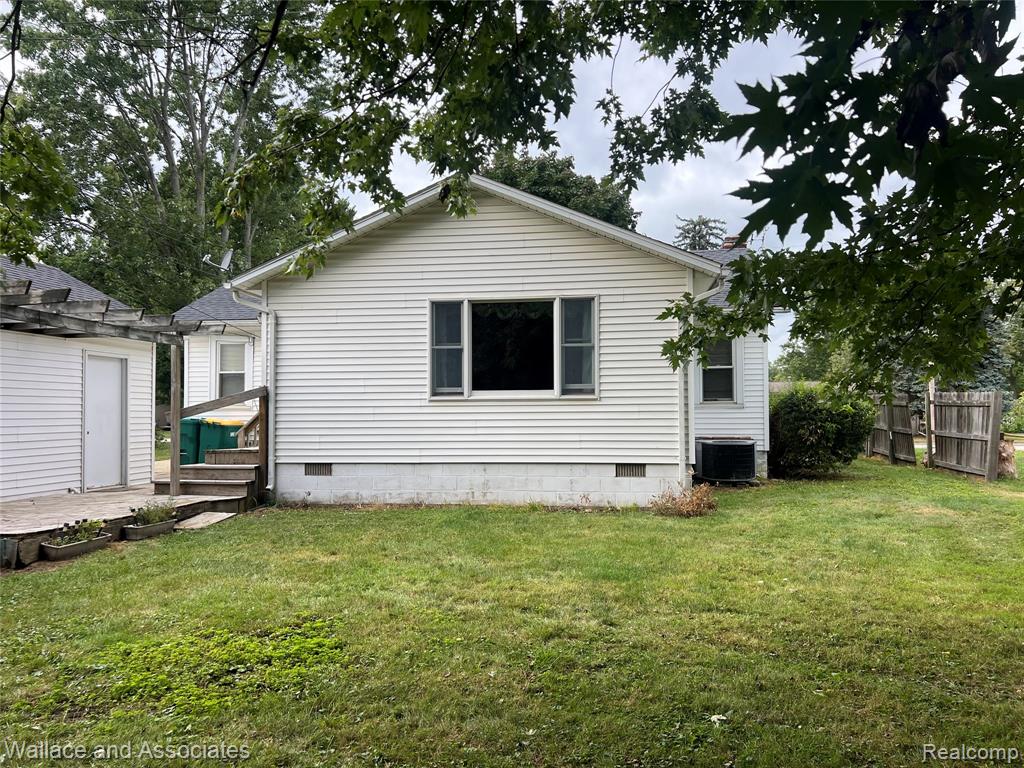 138 Truman Street Property Photo 8