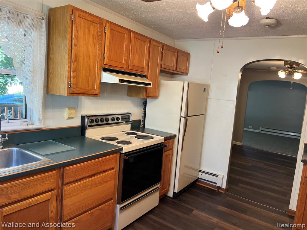 138 Truman Street Property Photo 13