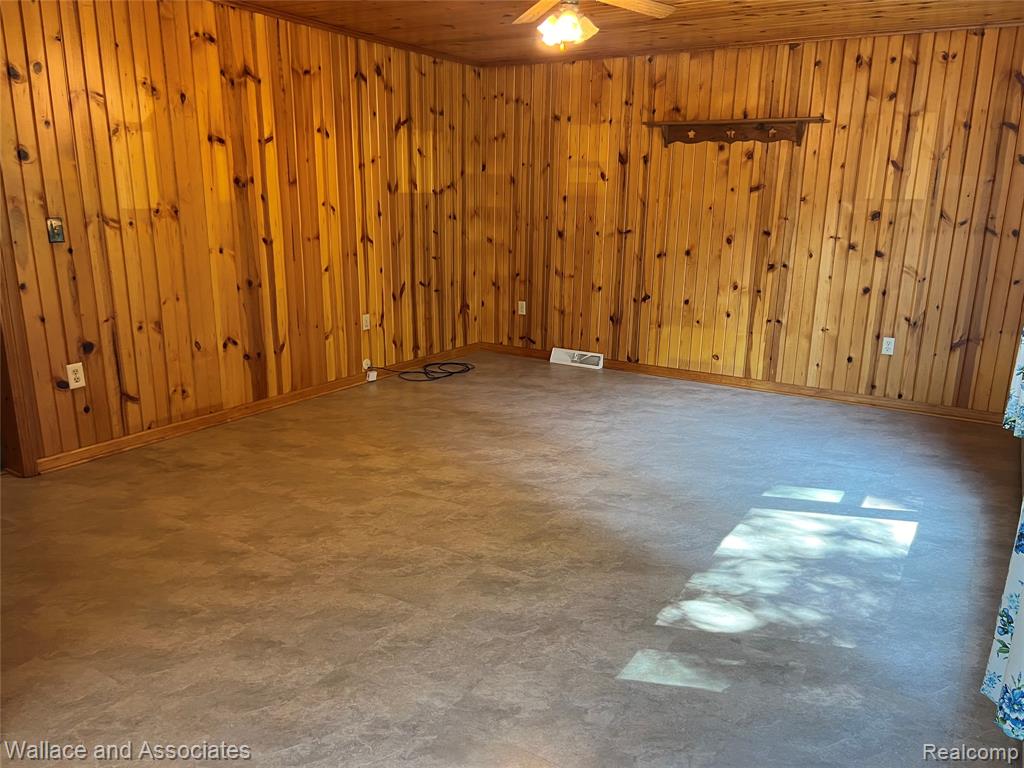 138 Truman Street Property Photo 20