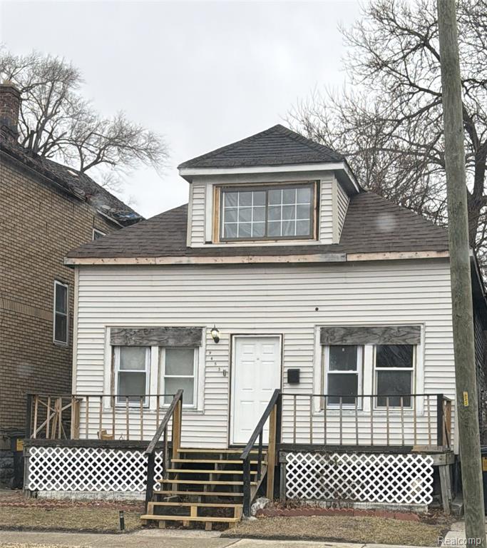 9453 Edgewood Street