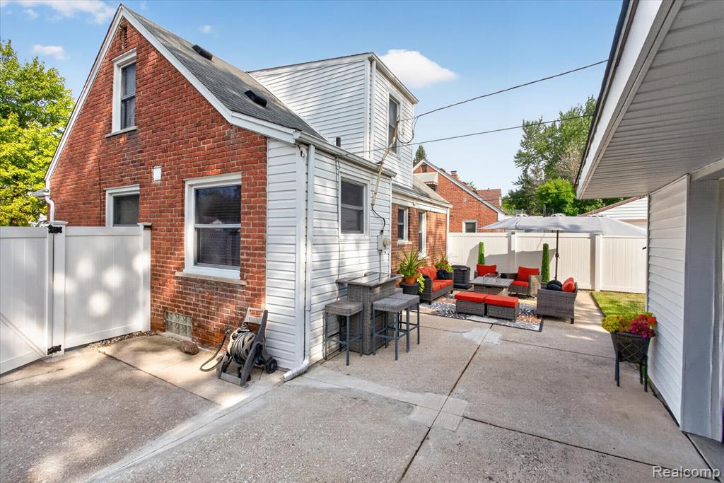 8063 Pelham Road Property Photo 37
