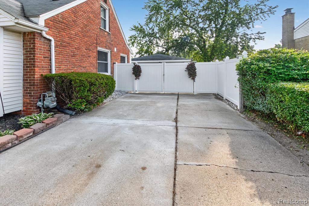 8063 Pelham Road Property Photo 41