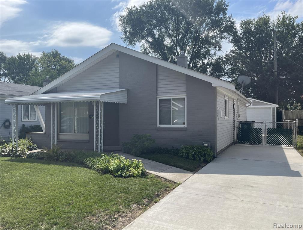 936 E Annabelle Avenue Property Photo 1