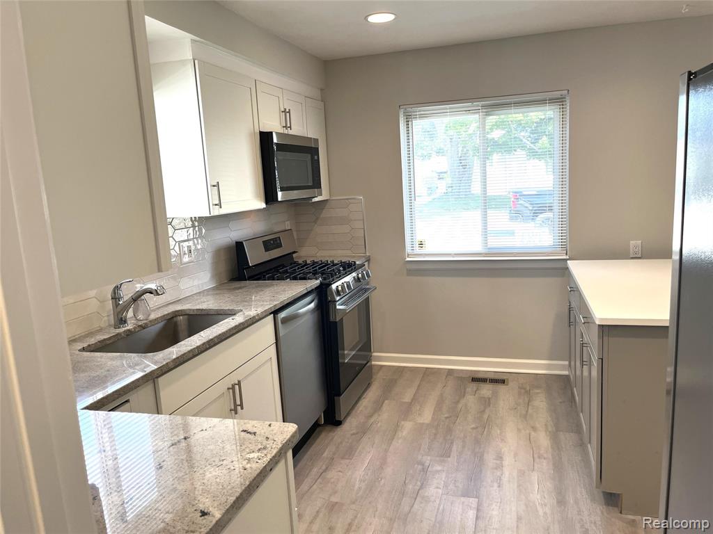 936 E Annabelle Avenue Property Photo 4