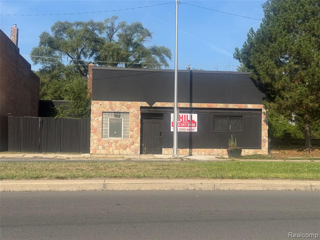 16539 Livernois Avenue Property Photo 2