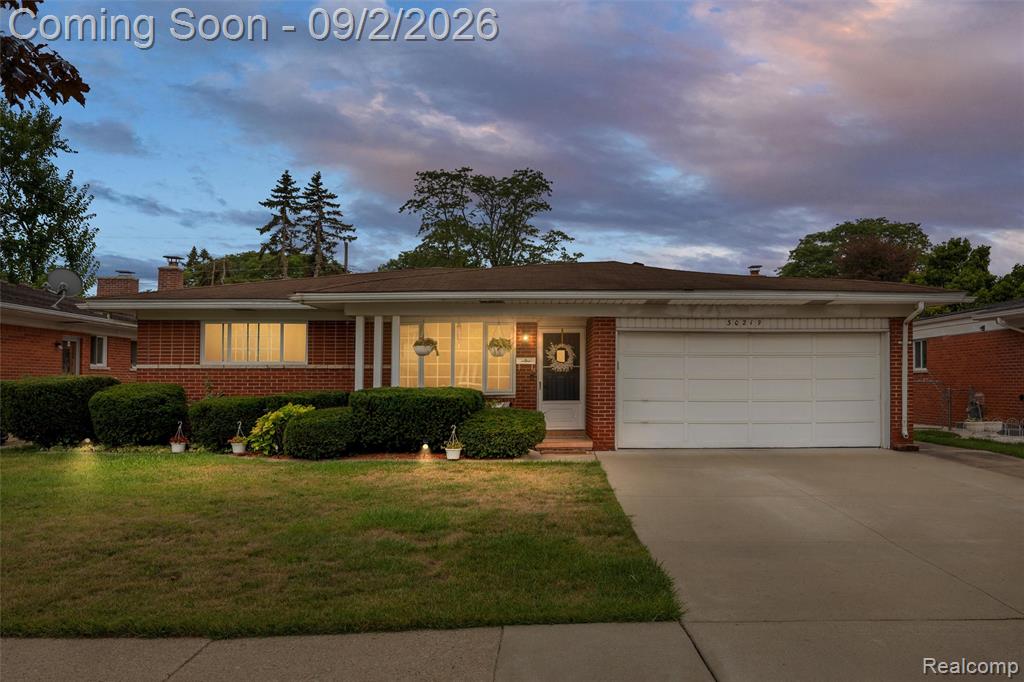 30219 Pembroke Drive Property Photo 1
