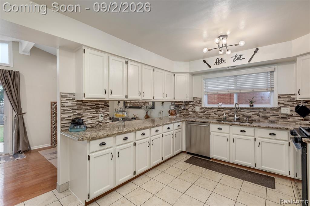 30219 Pembroke Drive Property Photo 11