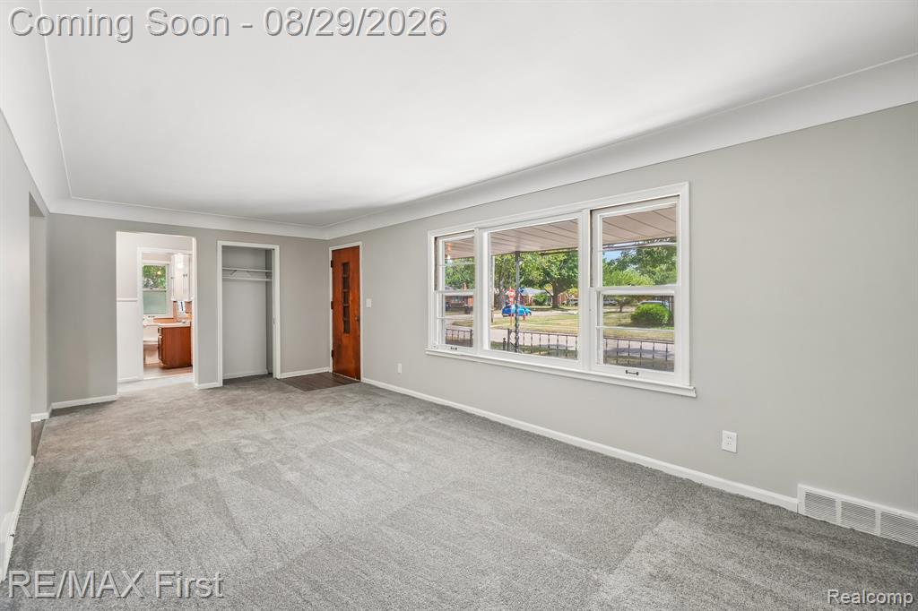 29309 Milton Avenue Property Photo 7