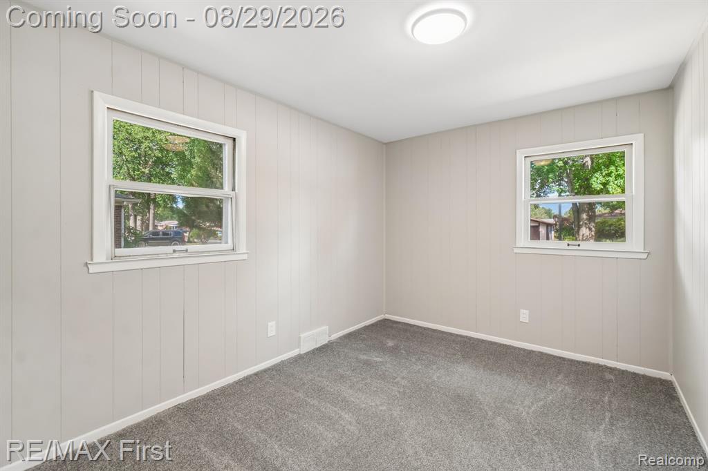 29309 Milton Avenue Property Photo 13