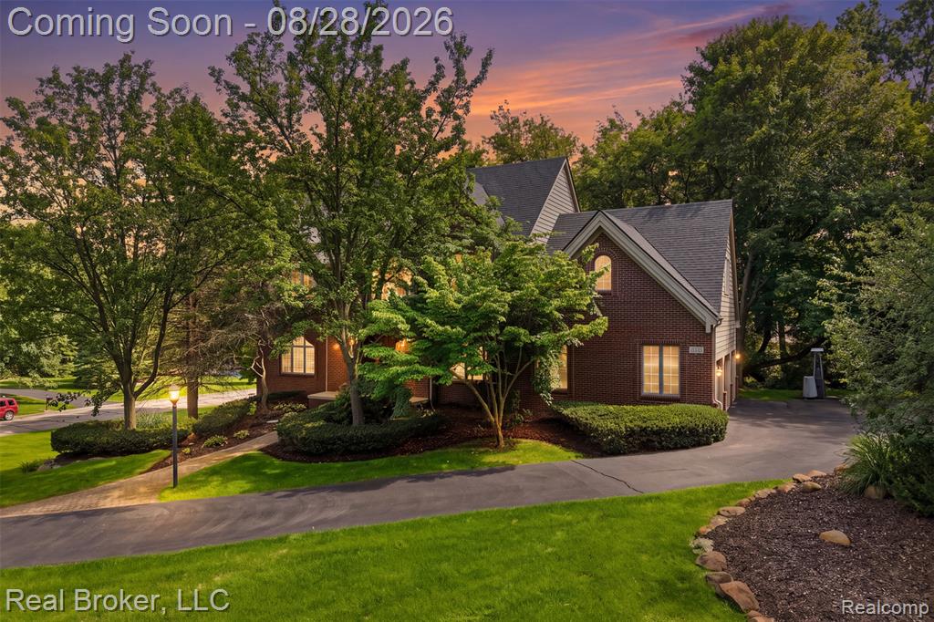 5380 Fieldstone Court Property Photo 1
