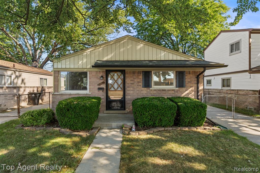 18535 Marquette Street Property Photo 1