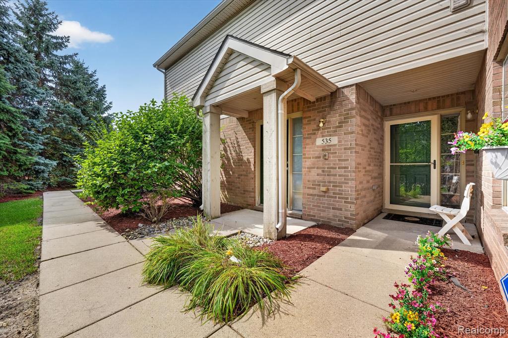 531 Brookfield Drive Property Photo 4
