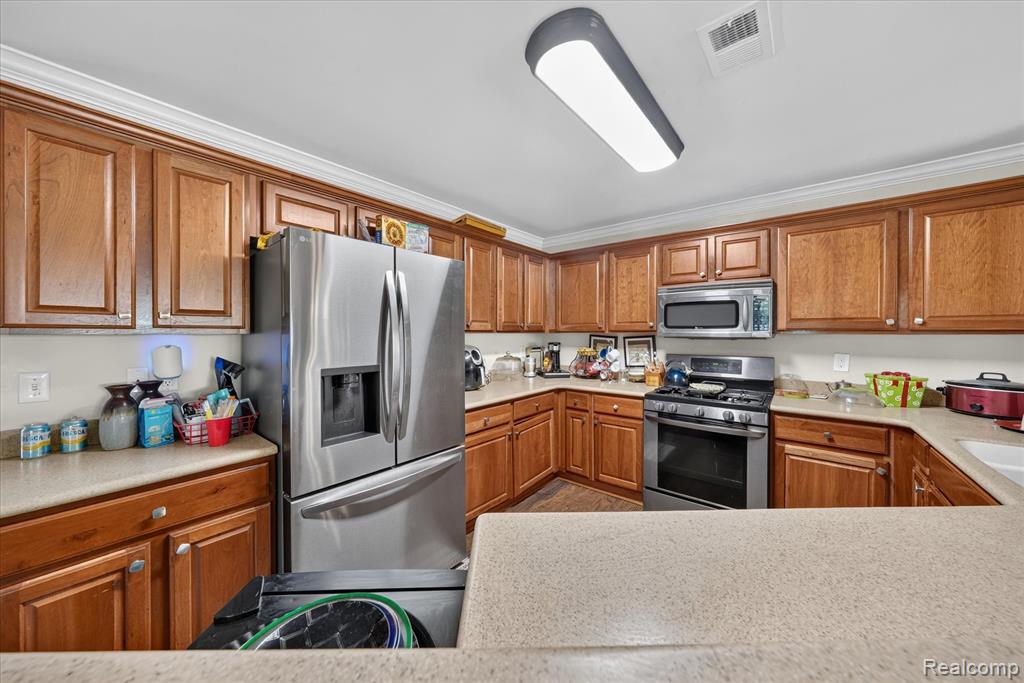 531 Brookfield Drive Property Photo 8