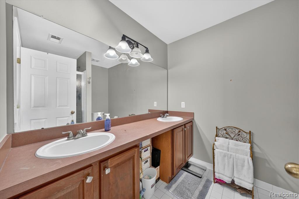 531 Brookfield Drive Property Photo 22