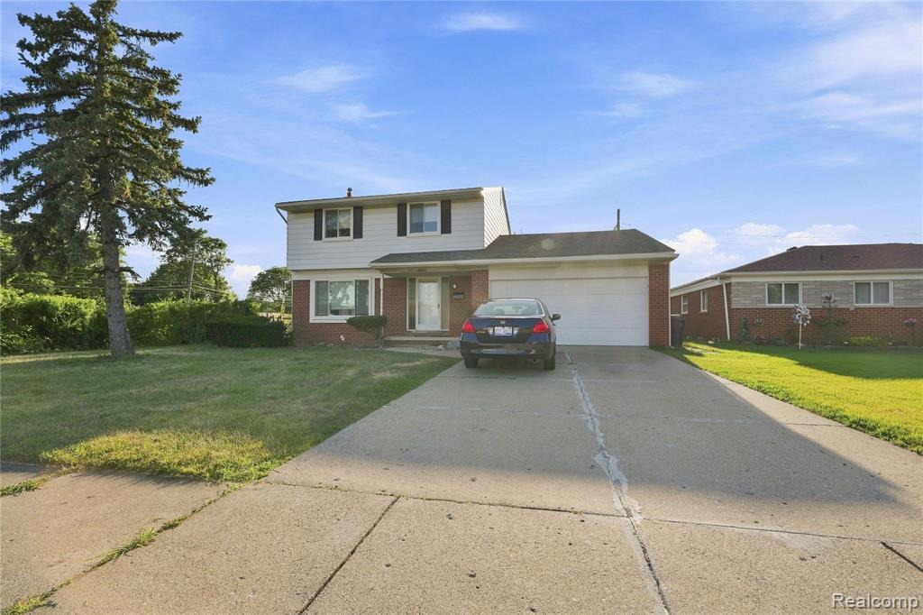 33011 Crestwell Drive Property Photo 1