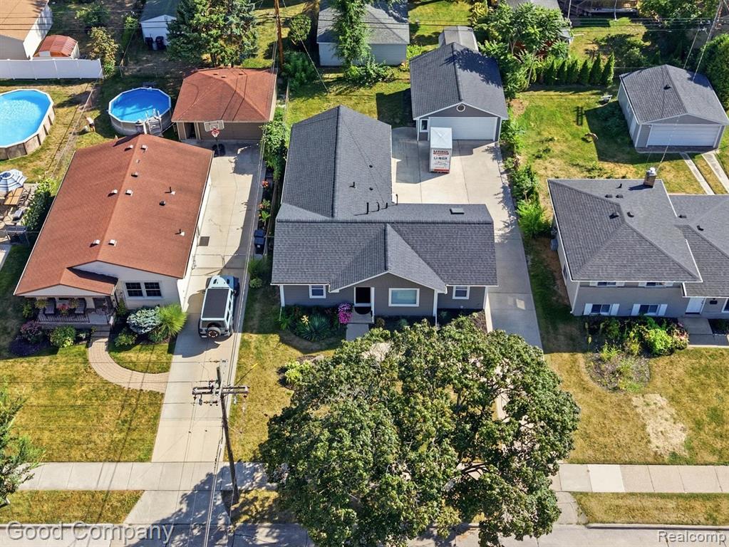 1112 Millard Avenue Property Photo 3