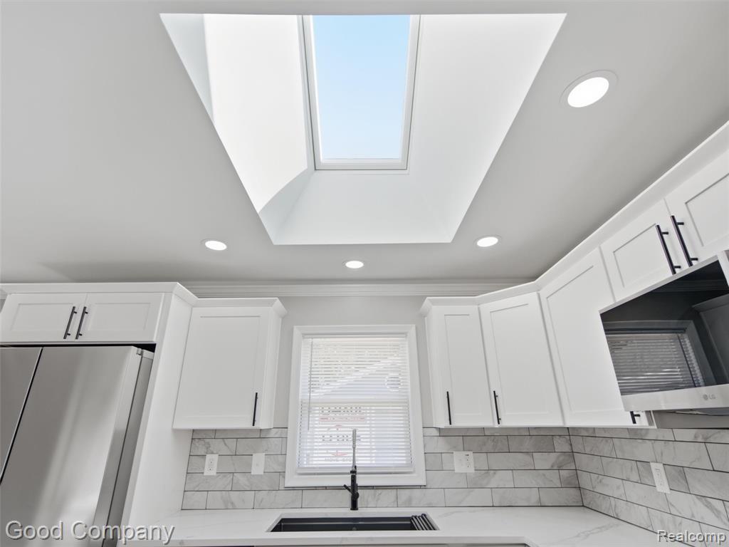 1112 Millard Avenue Property Photo 13