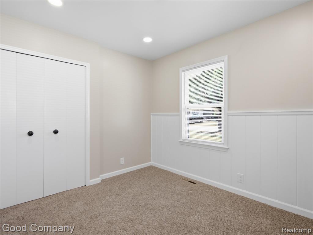 1112 Millard Avenue Property Photo 28