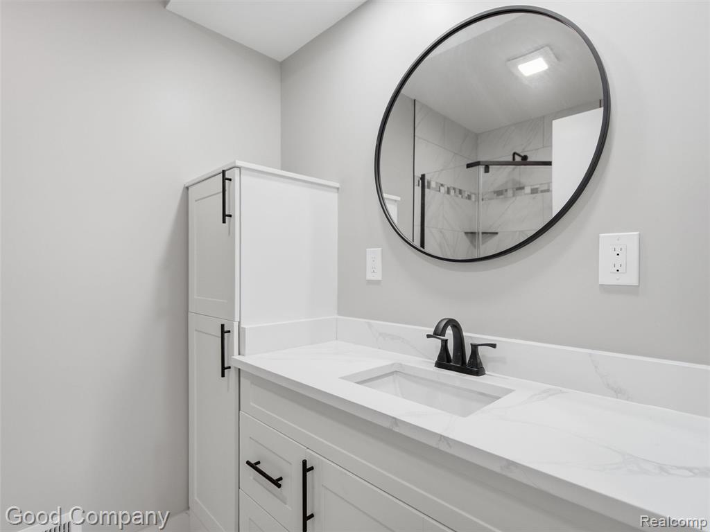 1112 Millard Avenue Property Photo 29
