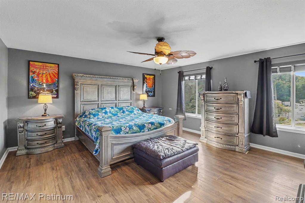 1035 Old Leake Court Property Photo 6