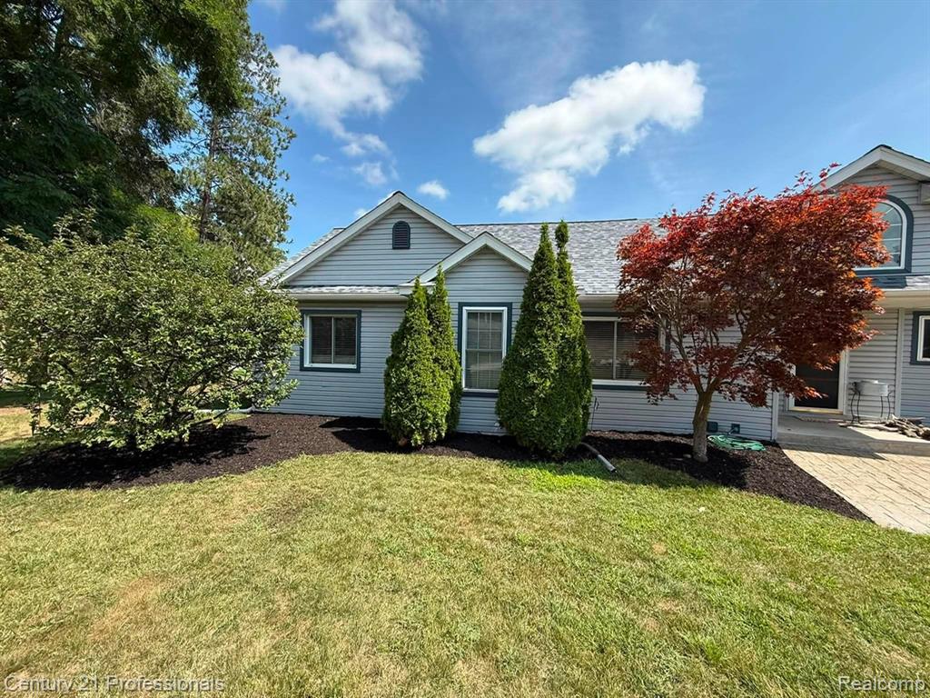 3251 Mann Road Property Photo 5