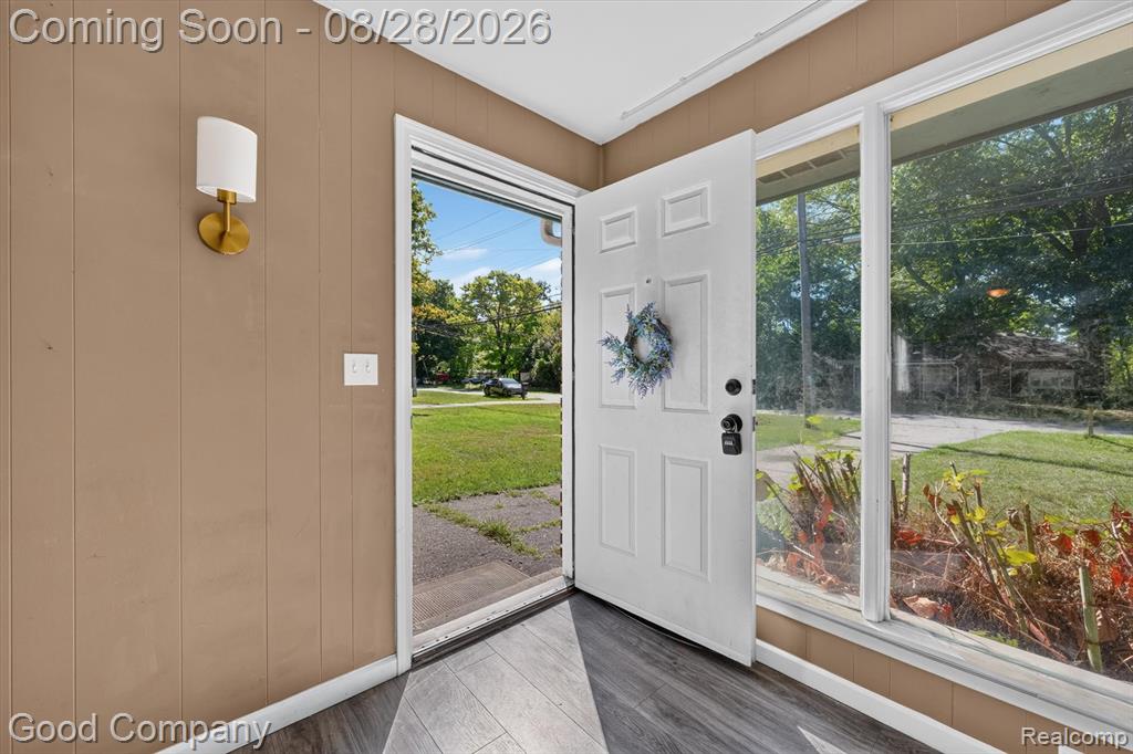 21004 Westover Avenue Property Photo 2