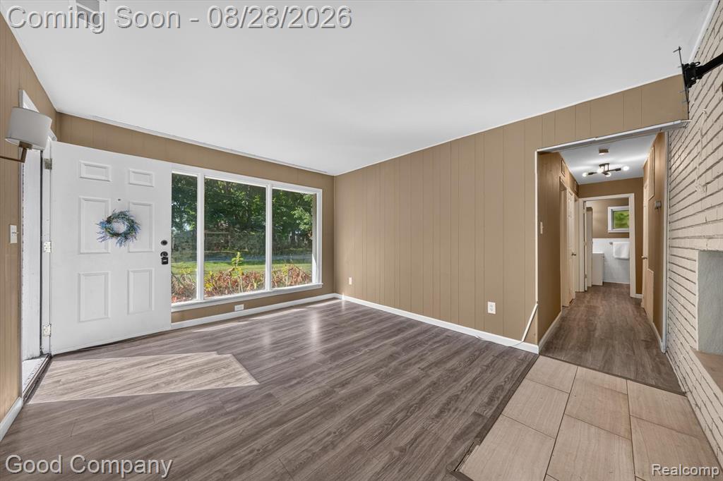 21004 Westover Avenue Property Photo 11