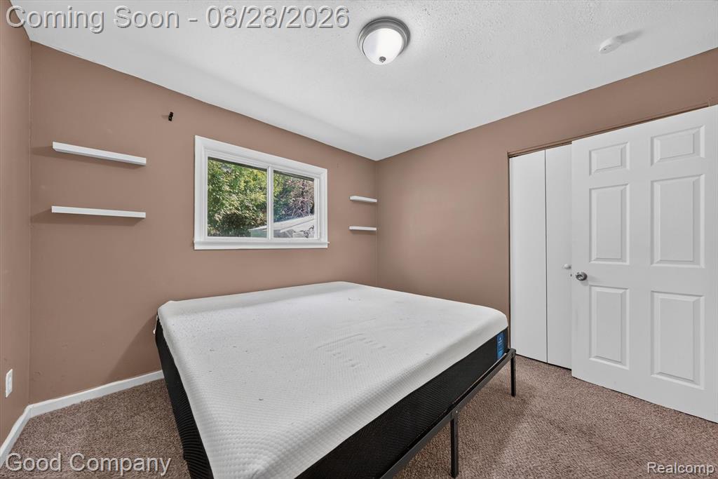 21004 Westover Avenue Property Photo 15