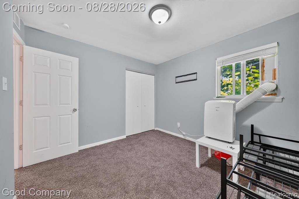 21004 Westover Avenue Property Photo 18