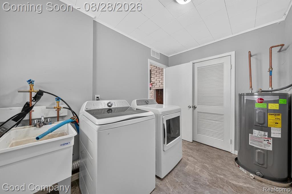 21004 Westover Avenue Property Photo 27