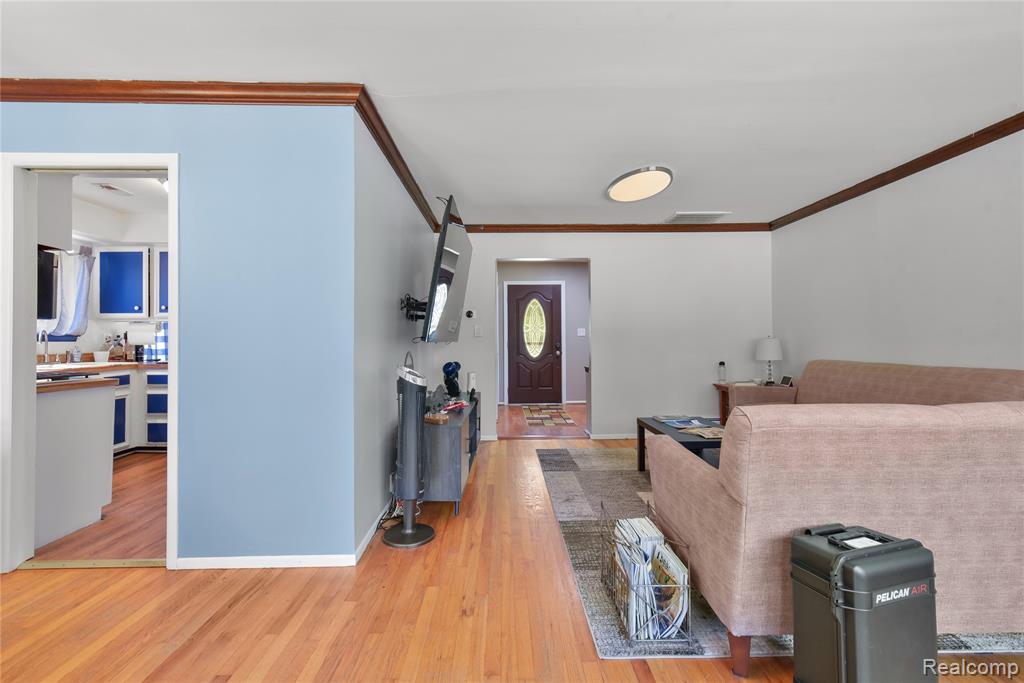 8522 Hampton Property Photo 8
