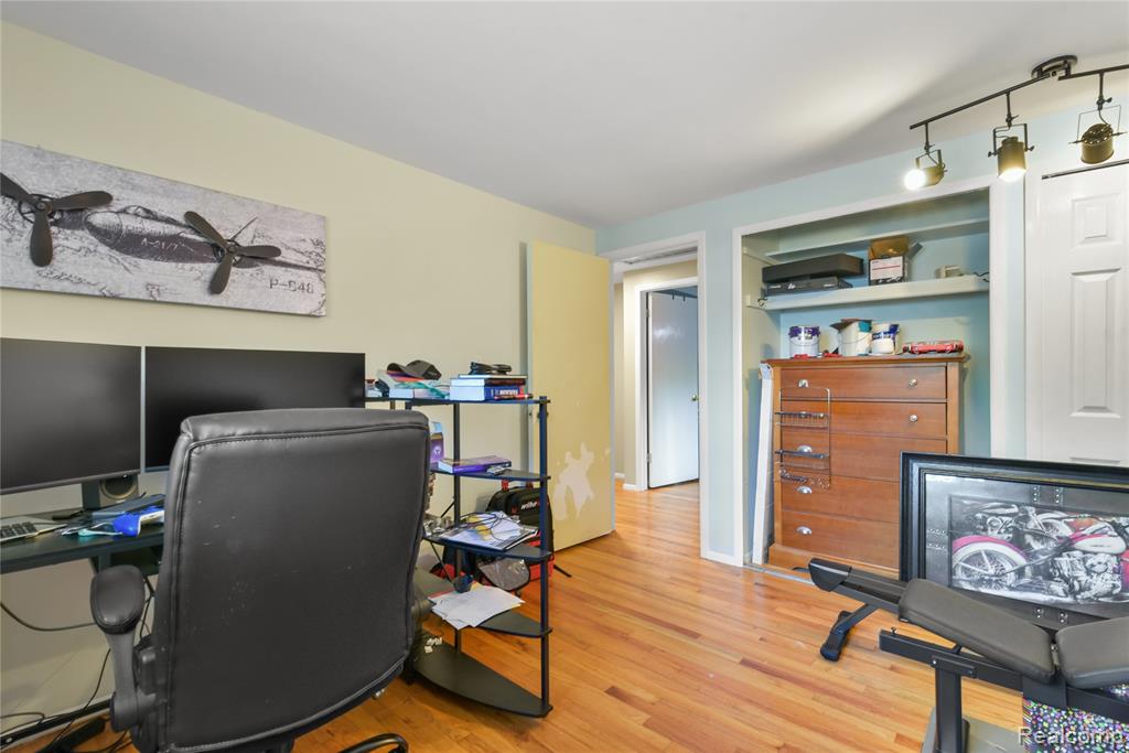 8522 Hampton Property Photo 32
