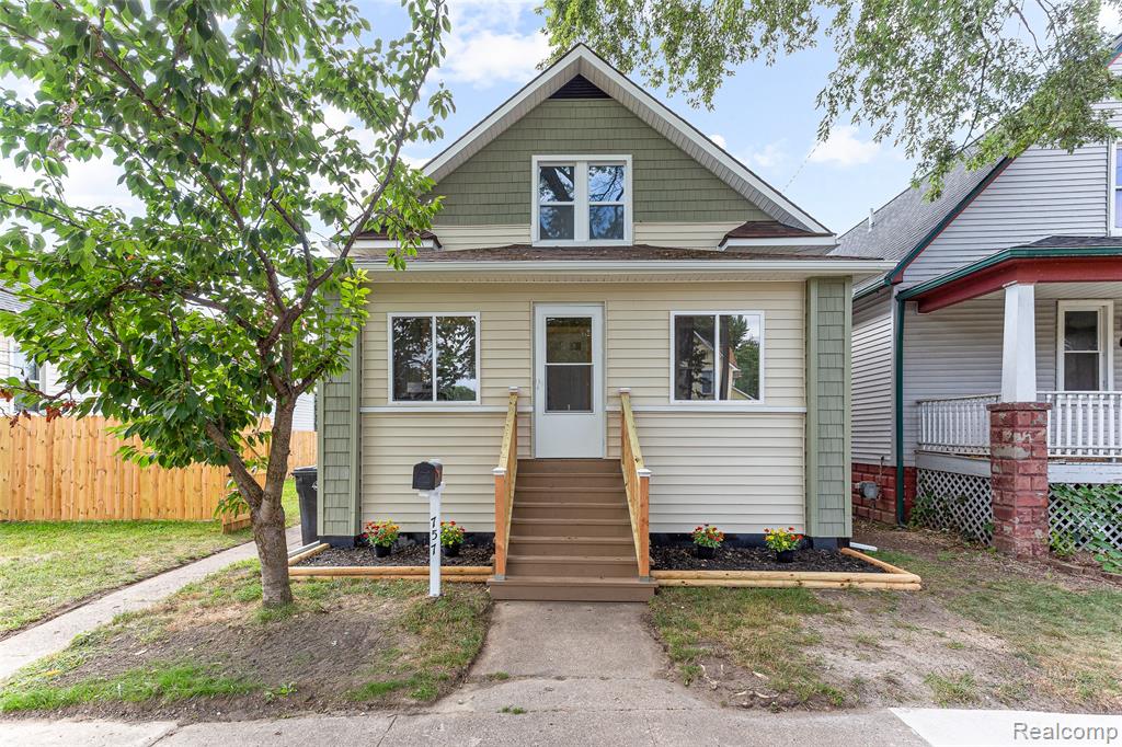 757 Orchard Street Property Photo 1