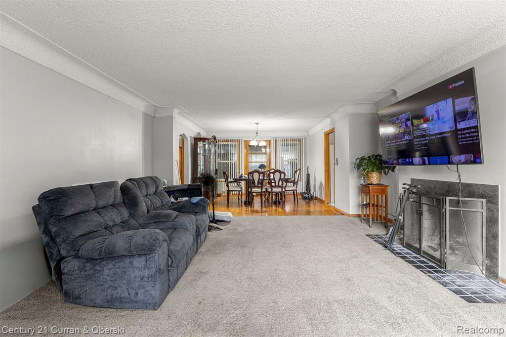 14050 Garfield Property Photo 4
