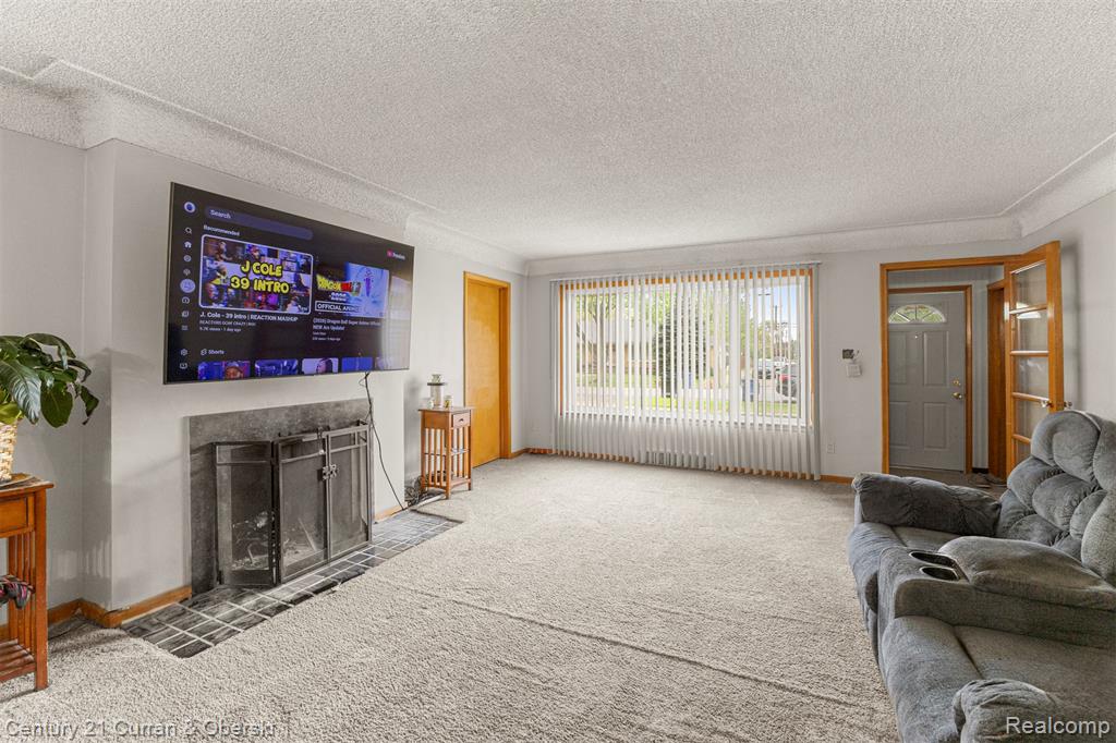 14050 Garfield Property Photo 8