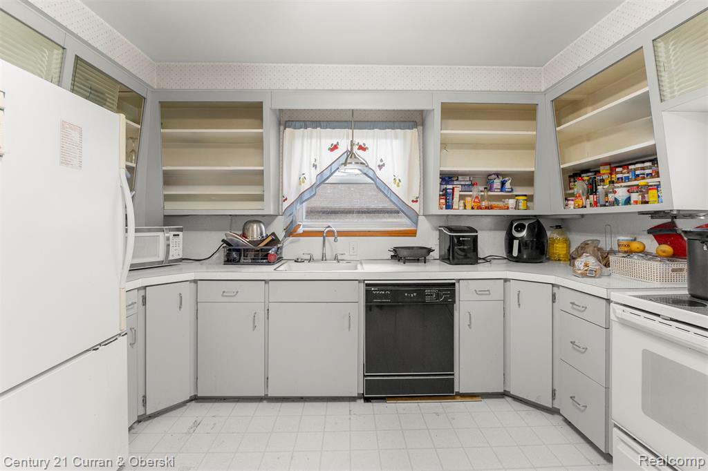 14050 Garfield Property Photo 14