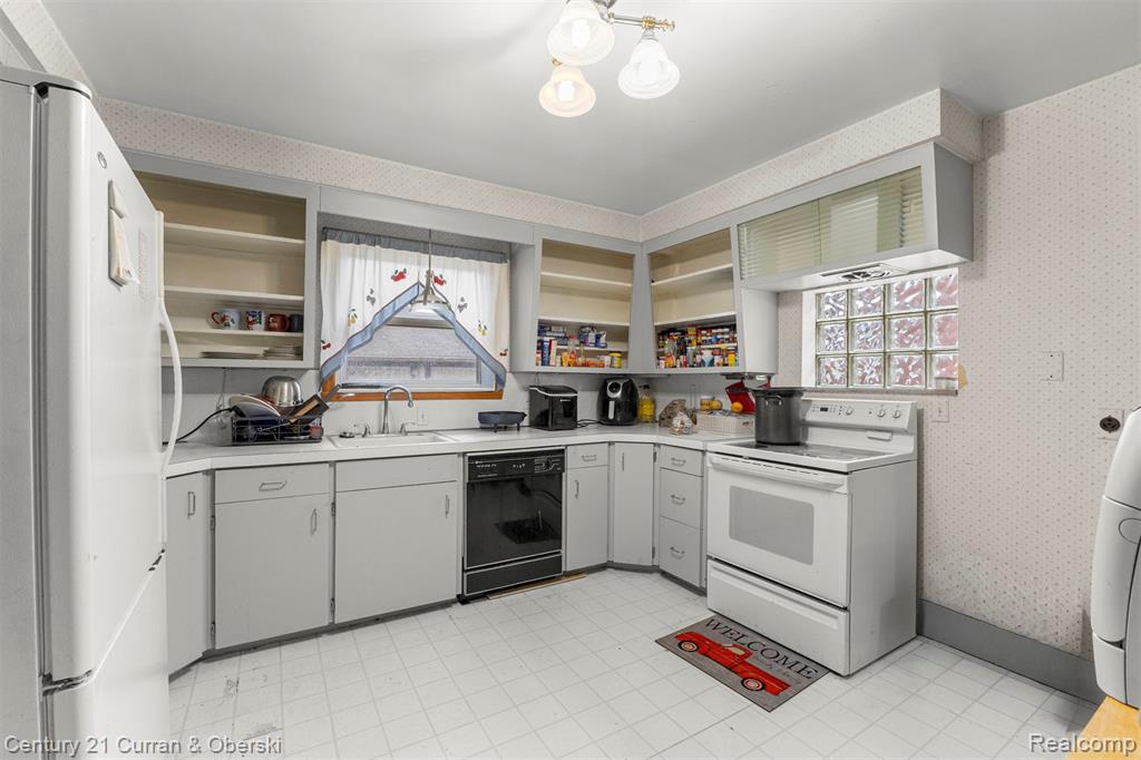 14050 Garfield Property Photo 17
