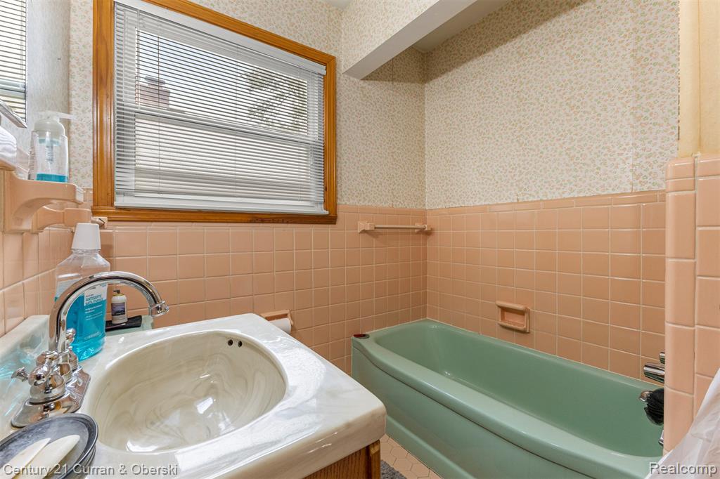 14050 Garfield Property Photo 23