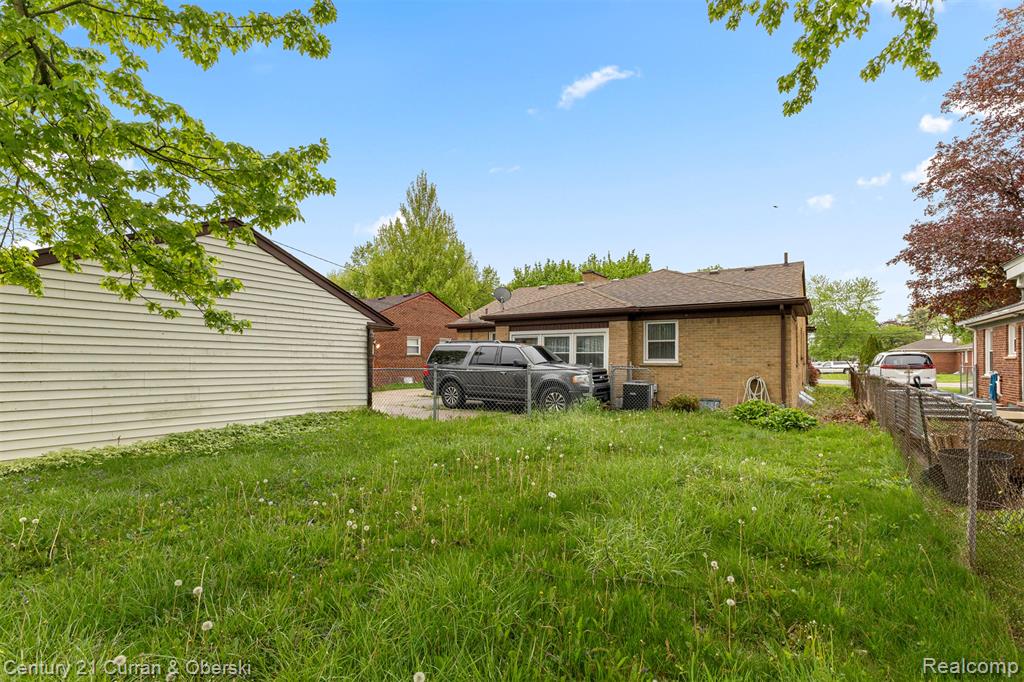 14050 Garfield Property Photo 43