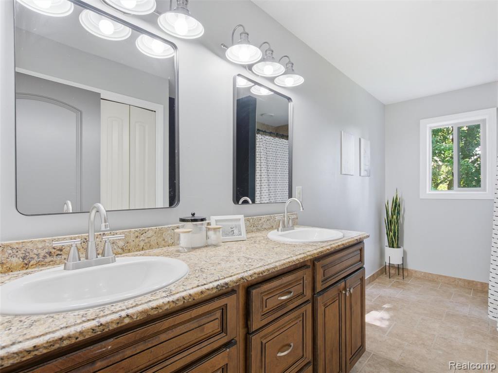 39218 Nautical Lane Property Photo 34