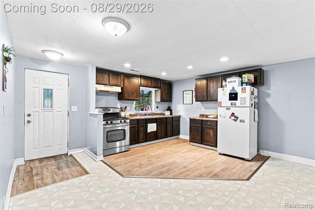 1163 S Packard Avenue Property Photo 8