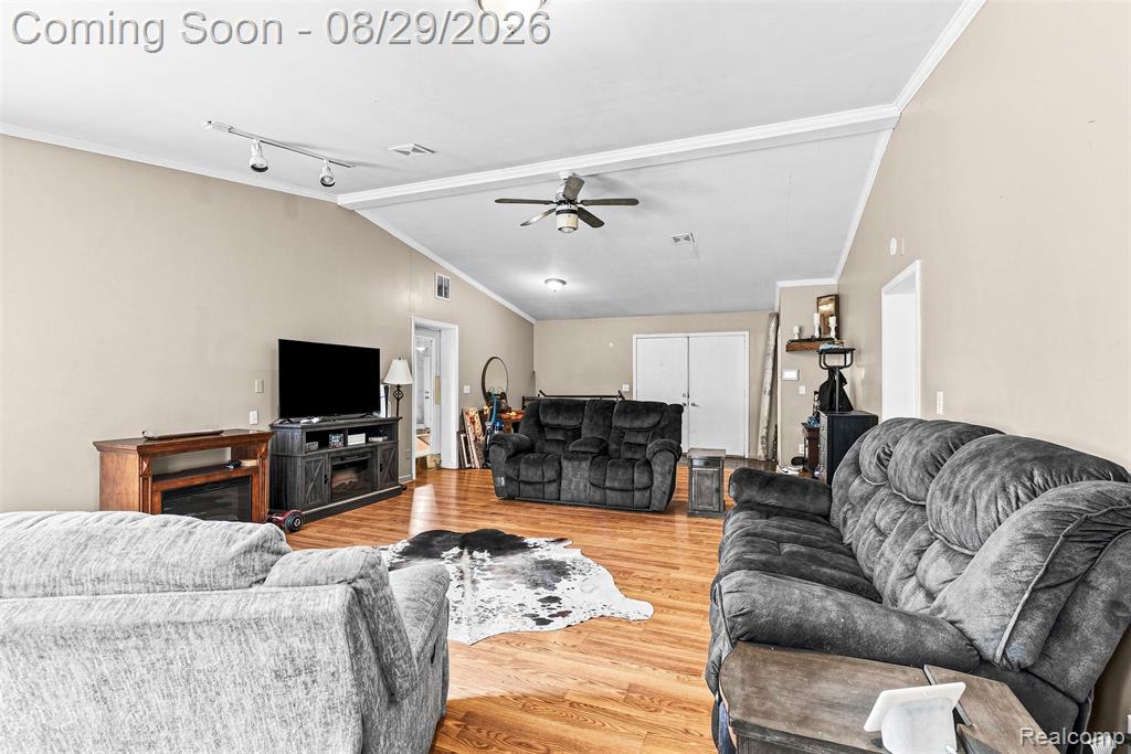 1163 S Packard Avenue Property Photo 17