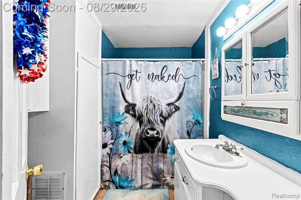 1163 S Packard Avenue Property Photo 18