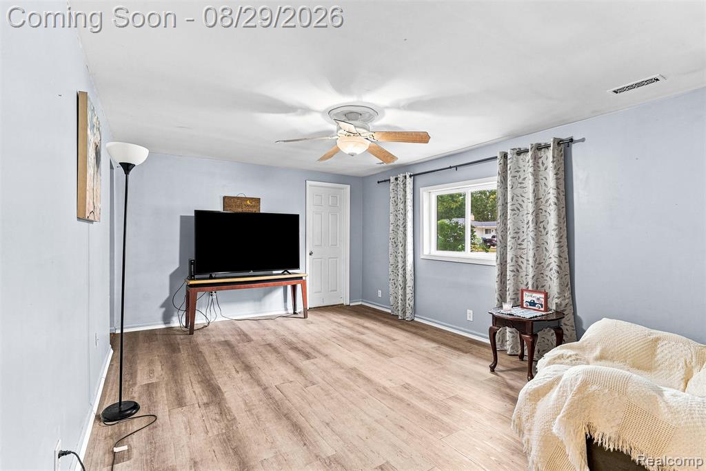 1163 S Packard Avenue Property Photo 19