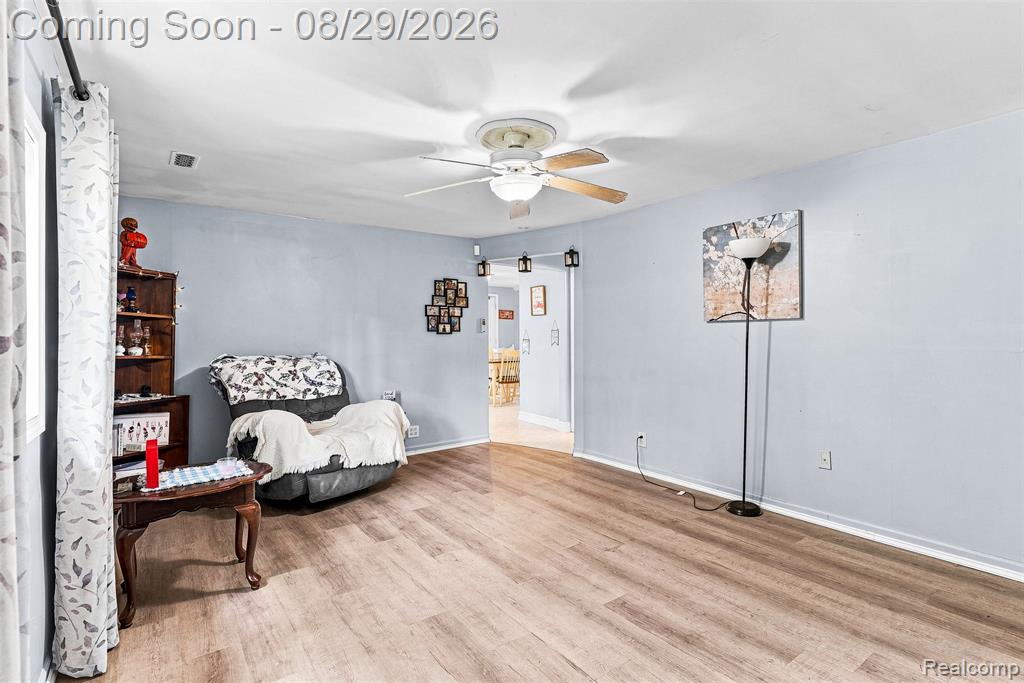 1163 S Packard Avenue Property Photo 20