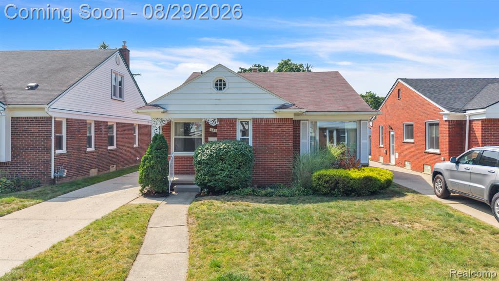 141 Robindale Avenue Property Photo 1
