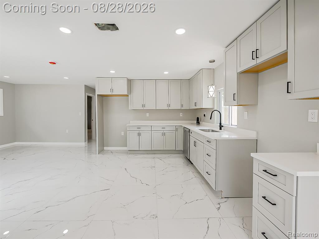 3402 Elmhurst Avenue Property Photo 3